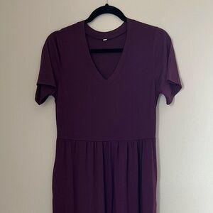 ☀️❄️V-Neck Short Sleeve Midi Dress in Deep Plum